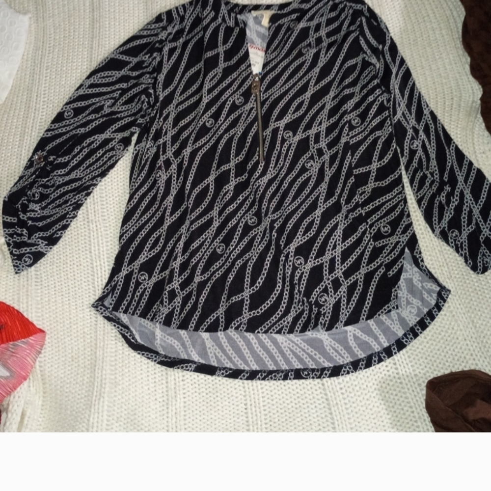 Michael Kors Black and Silver Chain Pattern Top